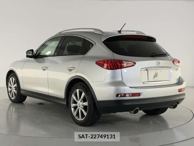 Nissan SKYLINE CROSSOVER 2013-08 8246706-3