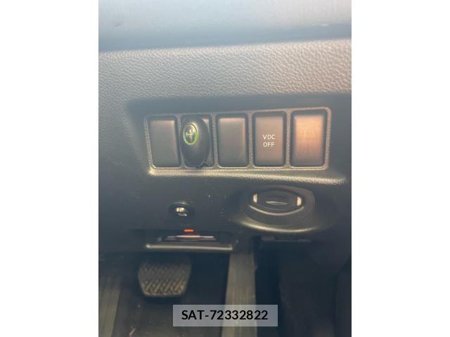 Nissan SKYLINE CROSSOVER 2009-07 8458434-19