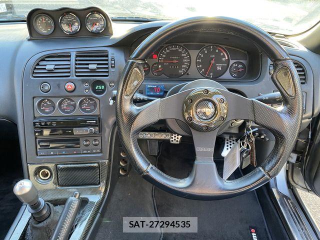 Nissan SKYLINE GT-R 1996-02 1381811-13