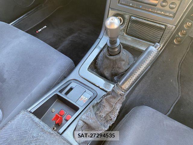 Nissan SKYLINE GT-R 1996-02 1381811-16