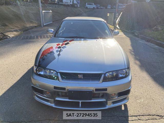 Nissan SKYLINE GT-R 1996-02 1381811-2