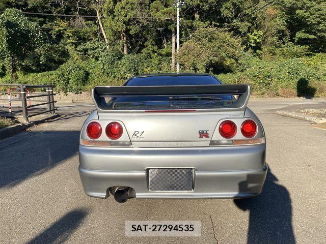 Nissan SKYLINE GT-R 1996-02 1381811-7