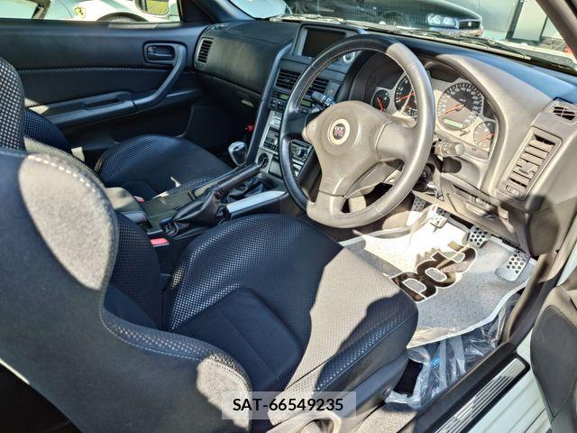 Nissan SKYLINE GT-R 2002-05 1718237-12