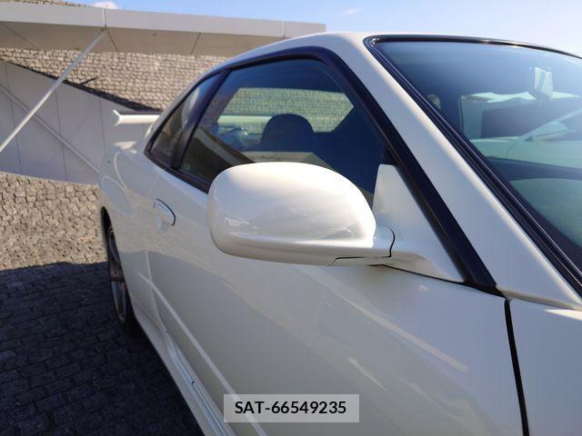 Nissan SKYLINE GT-R 2002-05 1718237-4