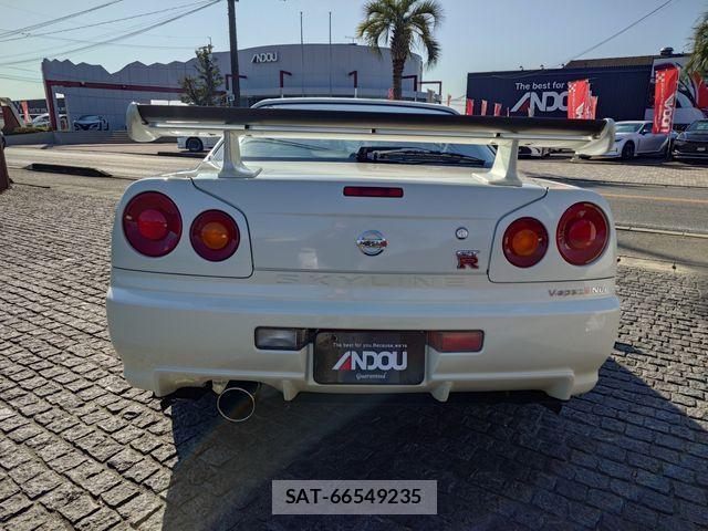 Nissan SKYLINE GT-R 2002-05 1718237-6