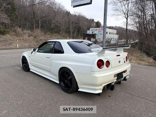 Nissan SKYLINE GT-R 2002-03 5878755-10