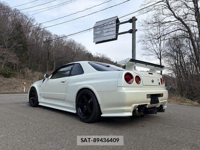 Nissan SKYLINE GT-R 2002-03 5878755-11