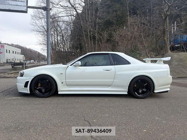 Nissan SKYLINE GT-R 2002-03 5878755-12