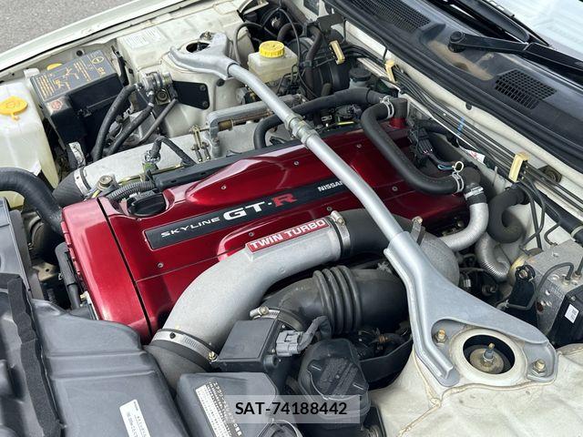 Nissan SKYLINE GT-R 2001-06 8210229-17