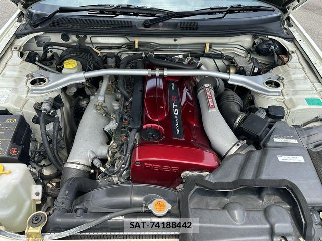 Nissan SKYLINE GT-R 2001-06 8210229-18