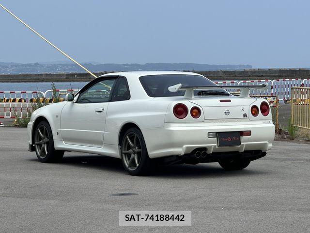 Nissan SKYLINE GT-R 2001-06 8210229-21