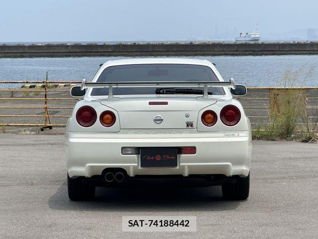 Nissan SKYLINE GT-R 2001-06 8210229-22