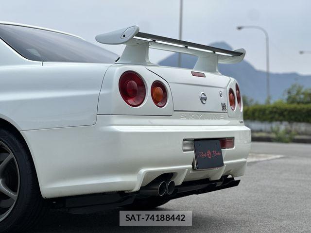 Nissan SKYLINE GT-R 2001-06 8210229-29