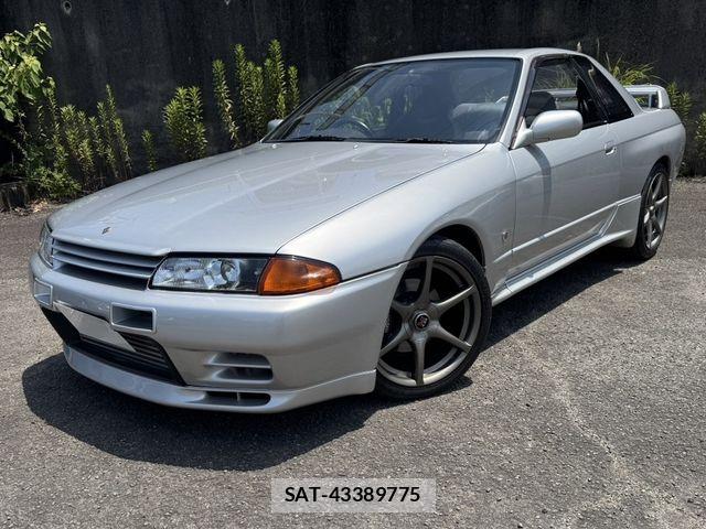 Nissan SKYLINE GT-R 1993-07 8210230-0