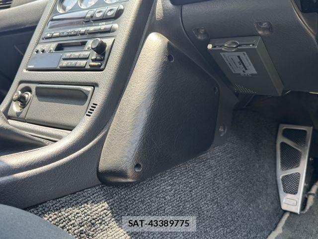 Nissan SKYLINE GT-R 1993-07 8210230-18