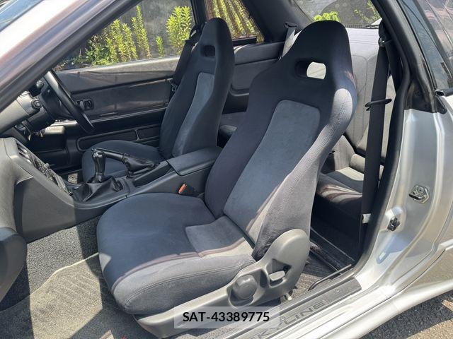 Nissan SKYLINE GT-R 1993-07 8210230-5
