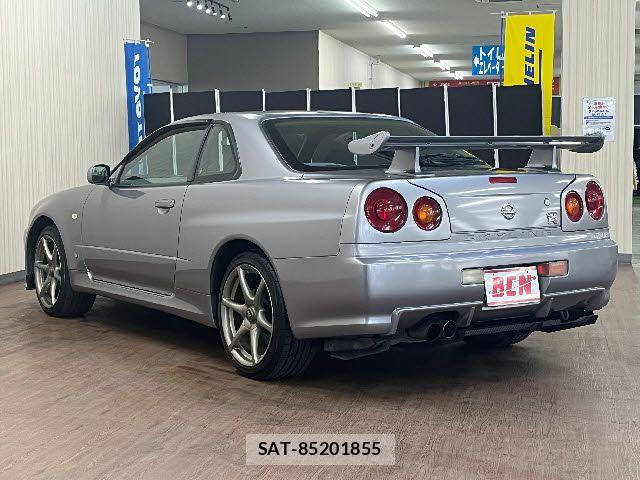 Nissan SKYLINE GT-R 2001-05 8246707-8