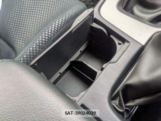 Nissan SKYLINE GT-R 2001-03 8337901-13
