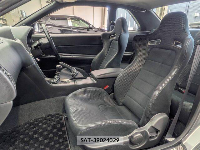 Nissan SKYLINE GT-R 2001-03 8337901-20