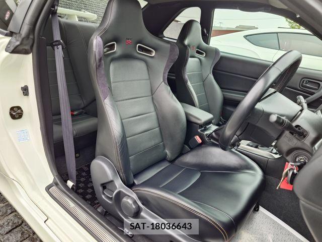 Nissan SKYLINE GT-R 2002-08 8372198-11
