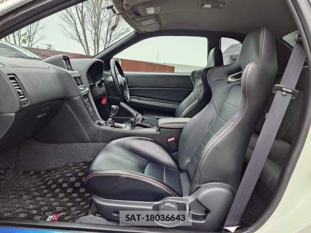Nissan SKYLINE GT-R 2002-08 8372198-21