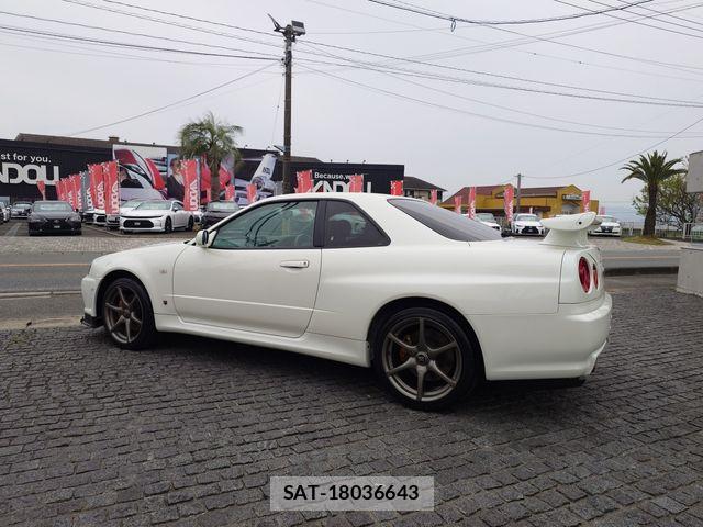 Nissan SKYLINE GT-R 2002-08 8372198-3