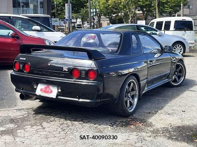 Nissan SKYLINE GT-R 1992-09 8831636-2