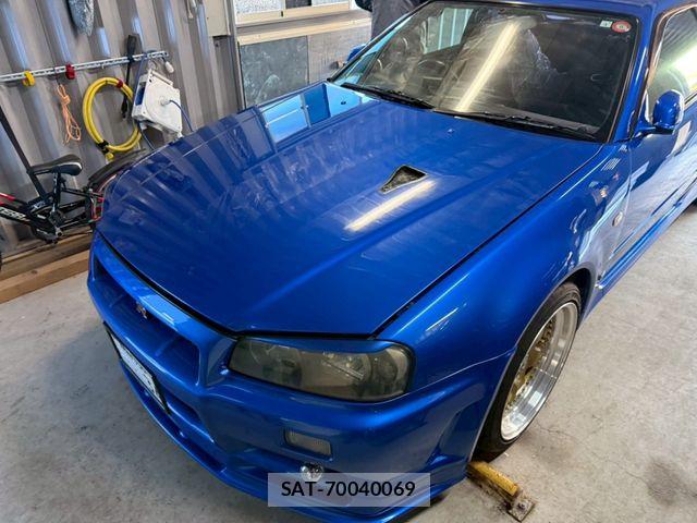 Nissan SKYLINE GT-R 2001-04 8831635-0