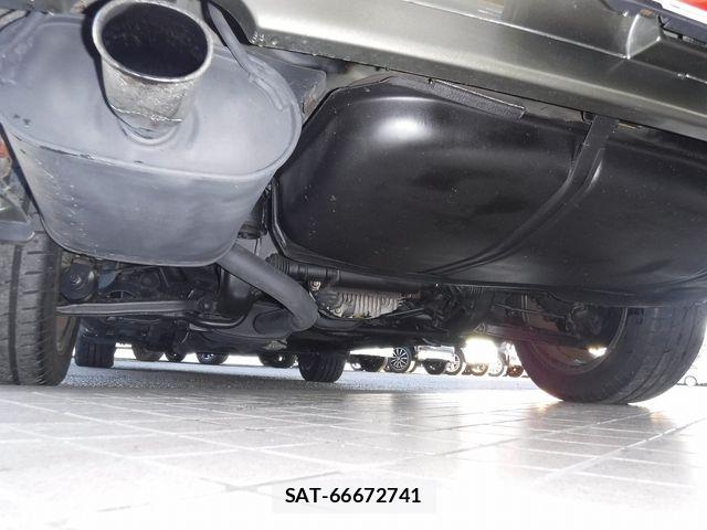 Nissan SKYLINE GT-R 1993-05 7620128-9