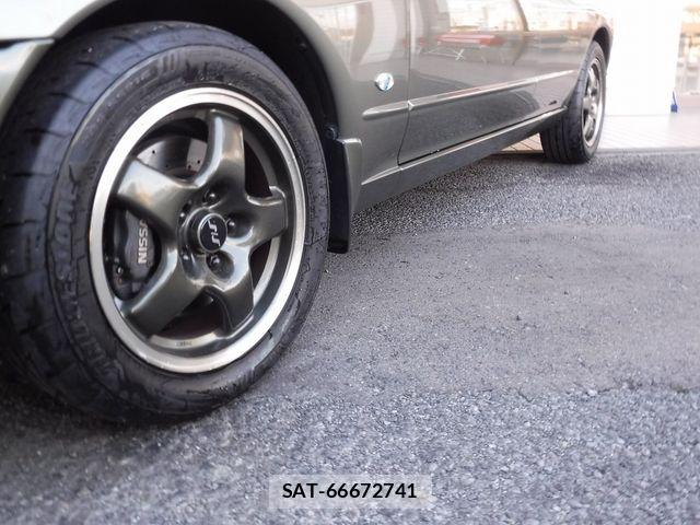 Nissan SKYLINE GT-R 1993-05 7620128-6