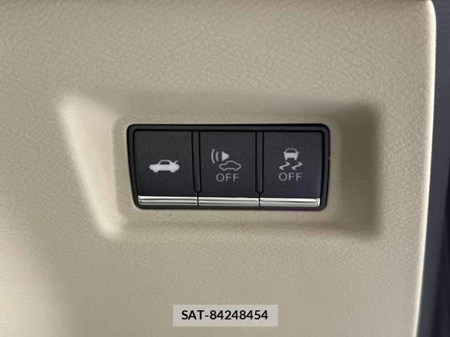 Nissan SKYLINE 2015-07 6717309-13