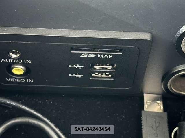 Nissan SKYLINE 2015-07 6717309-26