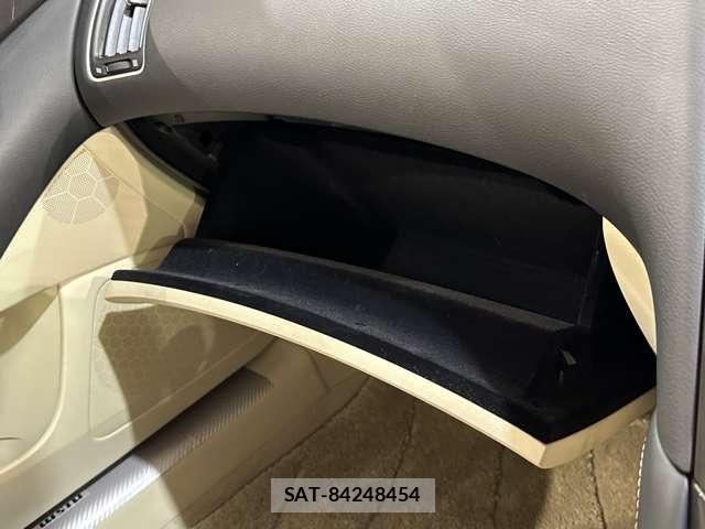 Nissan SKYLINE 2015-07 6717309-27
