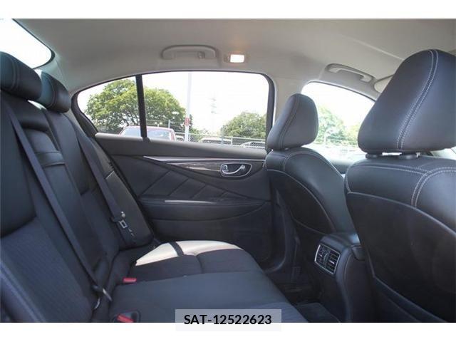Nissan SKYLINE 2019-10 6753328-29