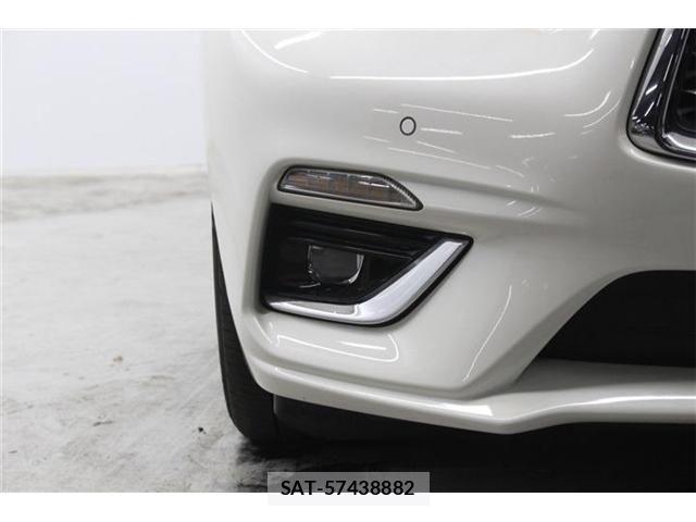 Nissan SKYLINE 2017-12 7059447-12