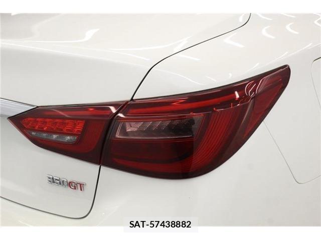 Nissan SKYLINE 2017-12 7059447-18