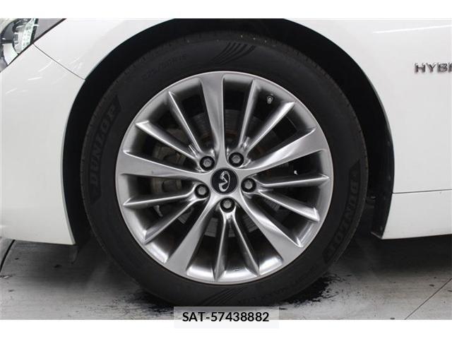 Nissan SKYLINE 2017-12 7059447-23