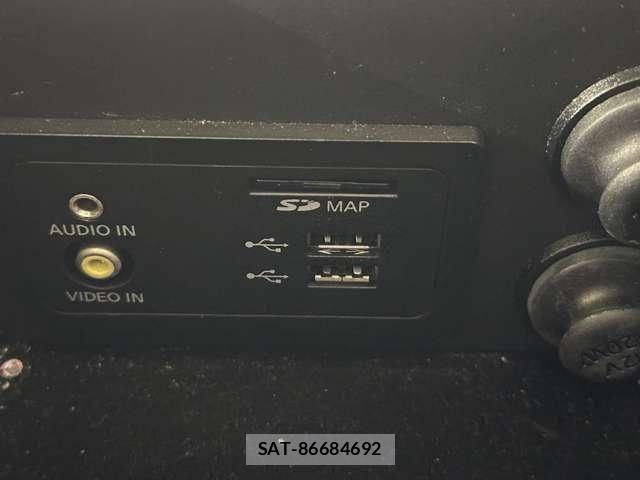 Nissan SKYLINE 2014-03 7272958-24