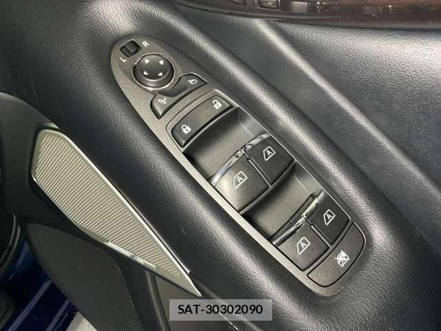 Nissan SKYLINE 2017-12 7394127-14