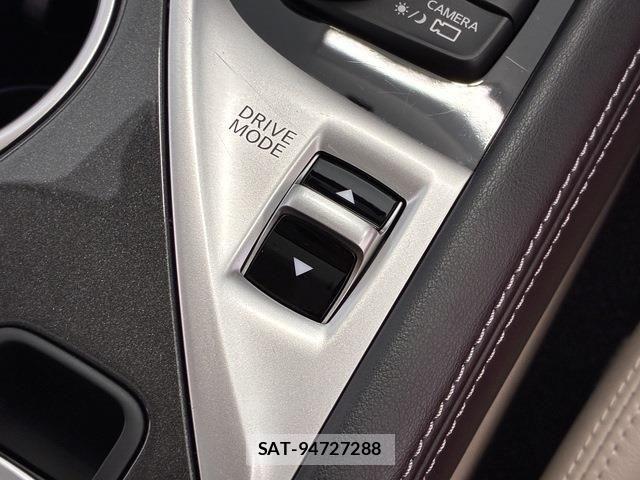 Nissan SKYLINE 2020-11 7620129-23
