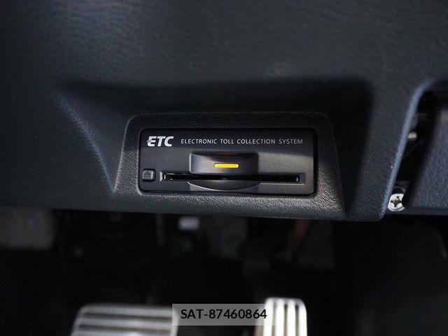 Nissan SKYLINE 2017-12 7789195-16