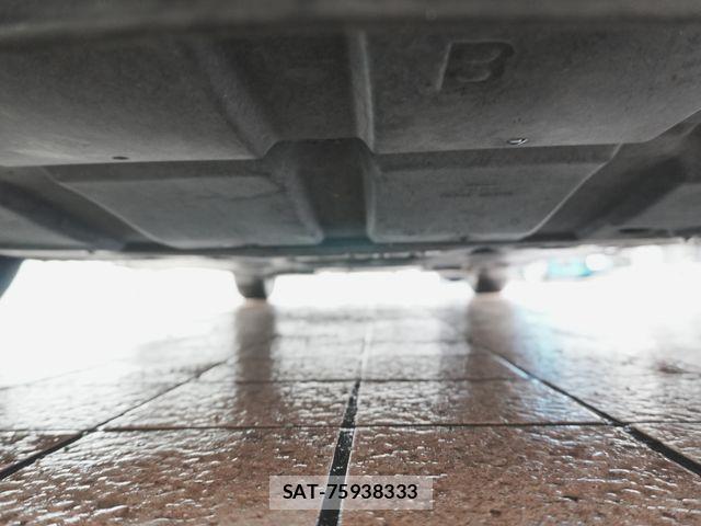 Nissan SKYLINE 2014-02 7789193-14