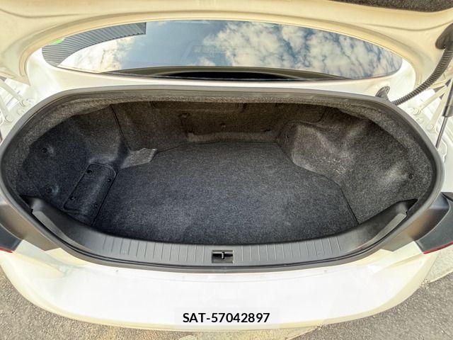 Nissan SKYLINE 2015-03 7789189-18