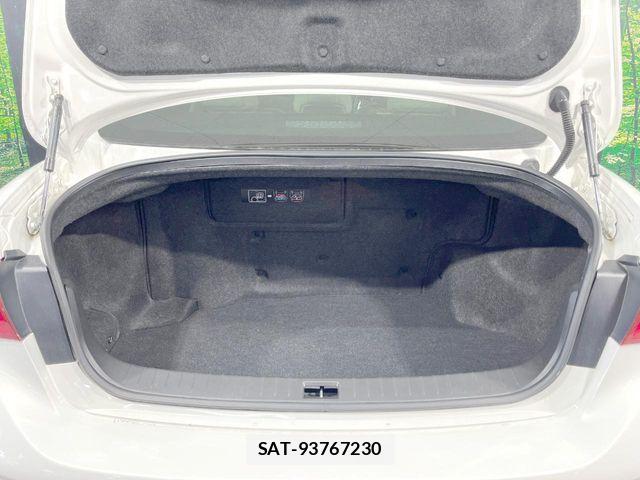 Nissan SKYLINE 2014-08 8038294-9