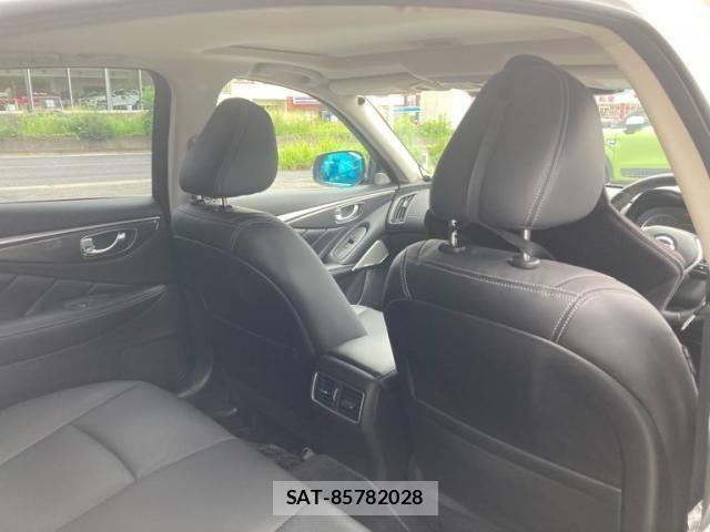 Nissan SKYLINE 2020-03 8132411-8