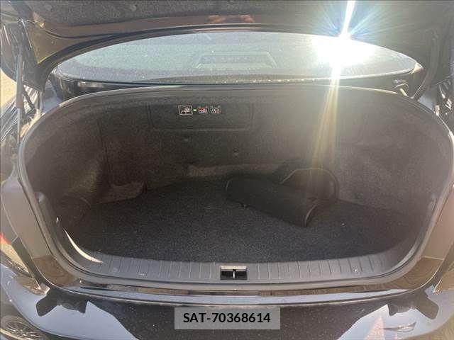 Nissan SKYLINE 2015-01 8210232-8