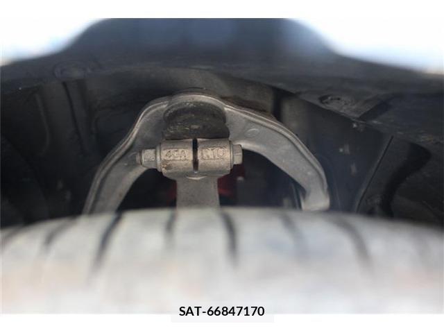 Nissan SKYLINE 2018-03 8210231-11
