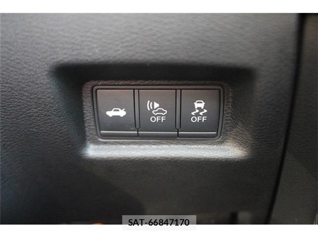 Nissan SKYLINE 2018-03 8210231-23