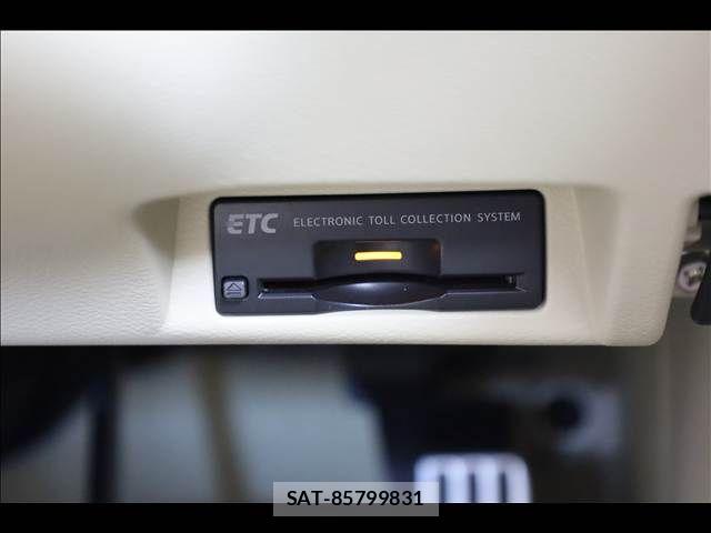 Nissan SKYLINE 2014-07 8210233-15