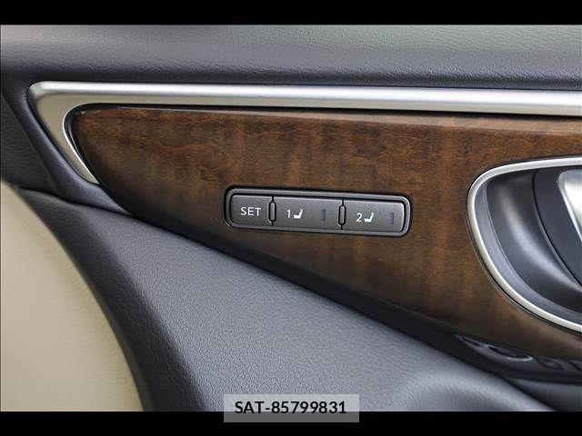 Nissan SKYLINE 2014-07 8210233-8